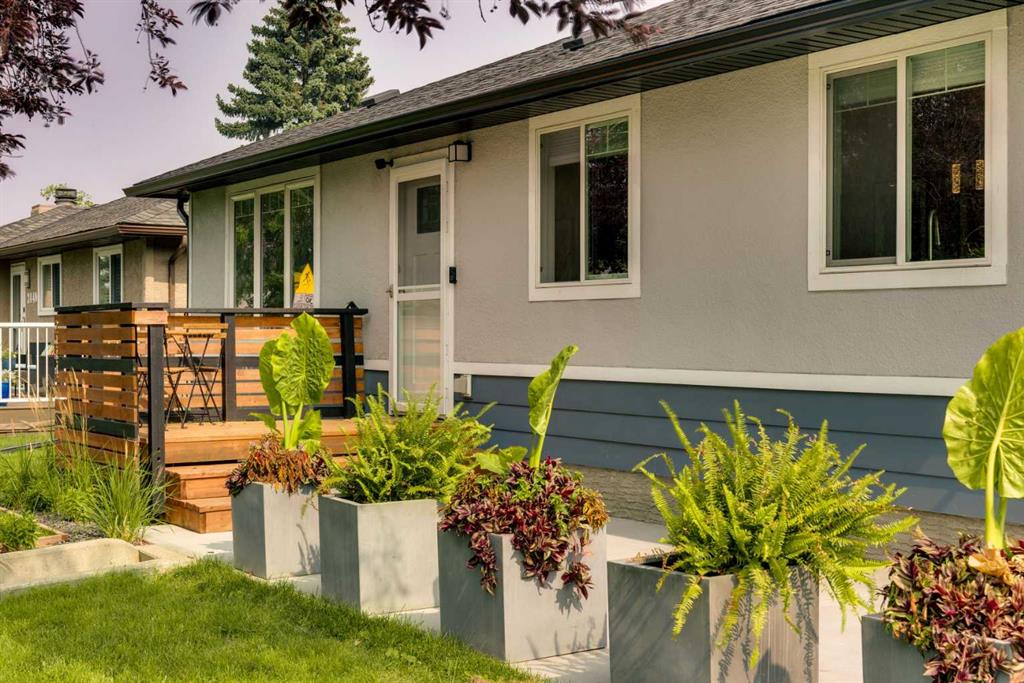 2444 45 Street SE, Calgary, Alberta, T2B 1K4