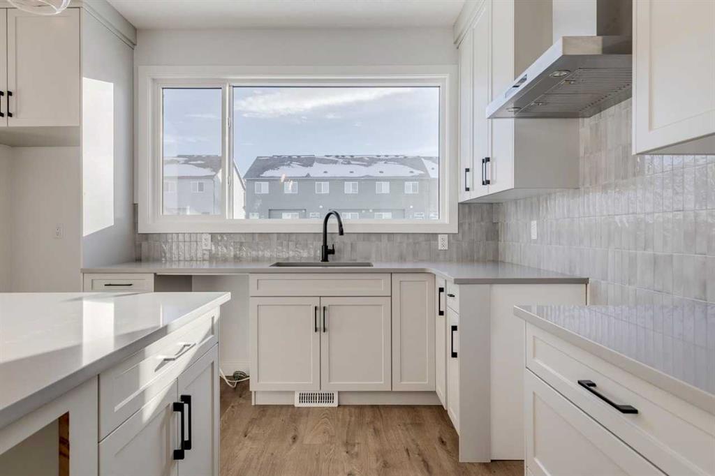 33 Savanna Place NE, Calgary, Alberta, T3J 4B6