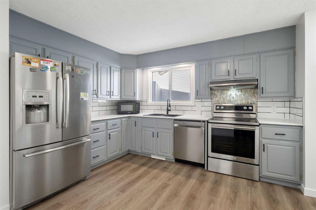 95 Beddington Way NE, Calgary, Alberta, T3K1M8