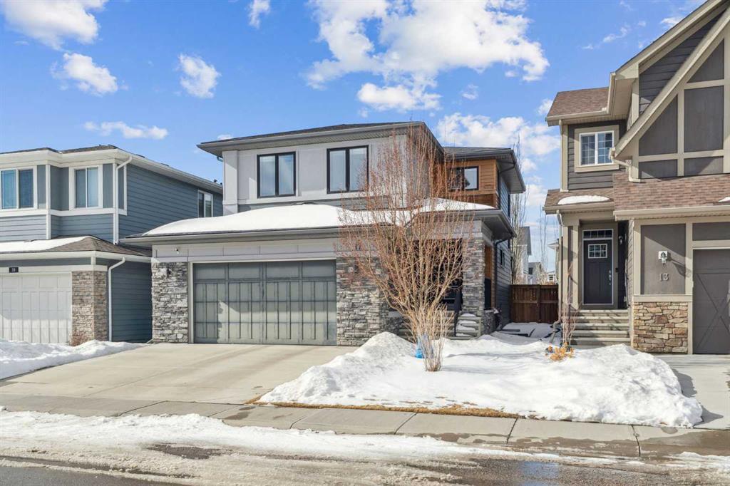 17 Cranbrook Circle SE, Calgary, Alberta, T3M 2J5