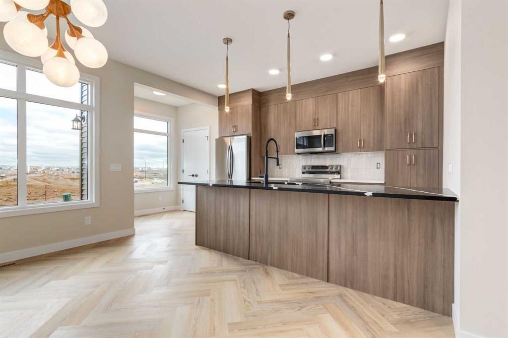 128 Heartwood Lane SE, Calgary, Alberta, T3S 0R4