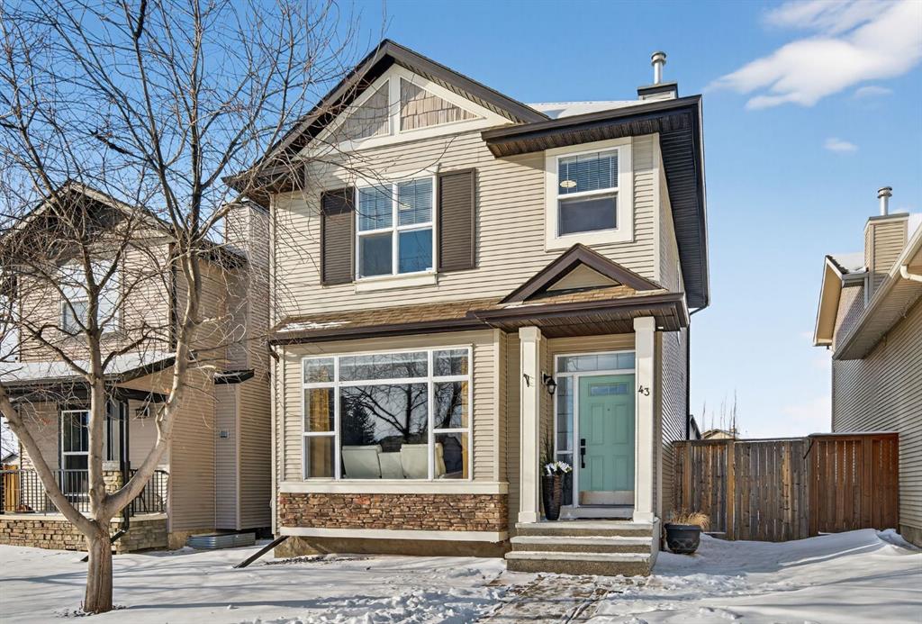 43 Drake Landing Common, Okotoks, Alberta, T1S 2M4