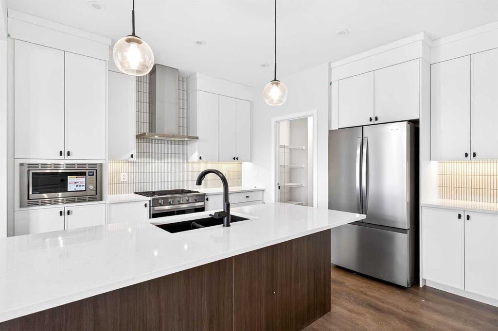 533 Sawgrass Green NW, Airdrie, Alberta, T4B 5V2