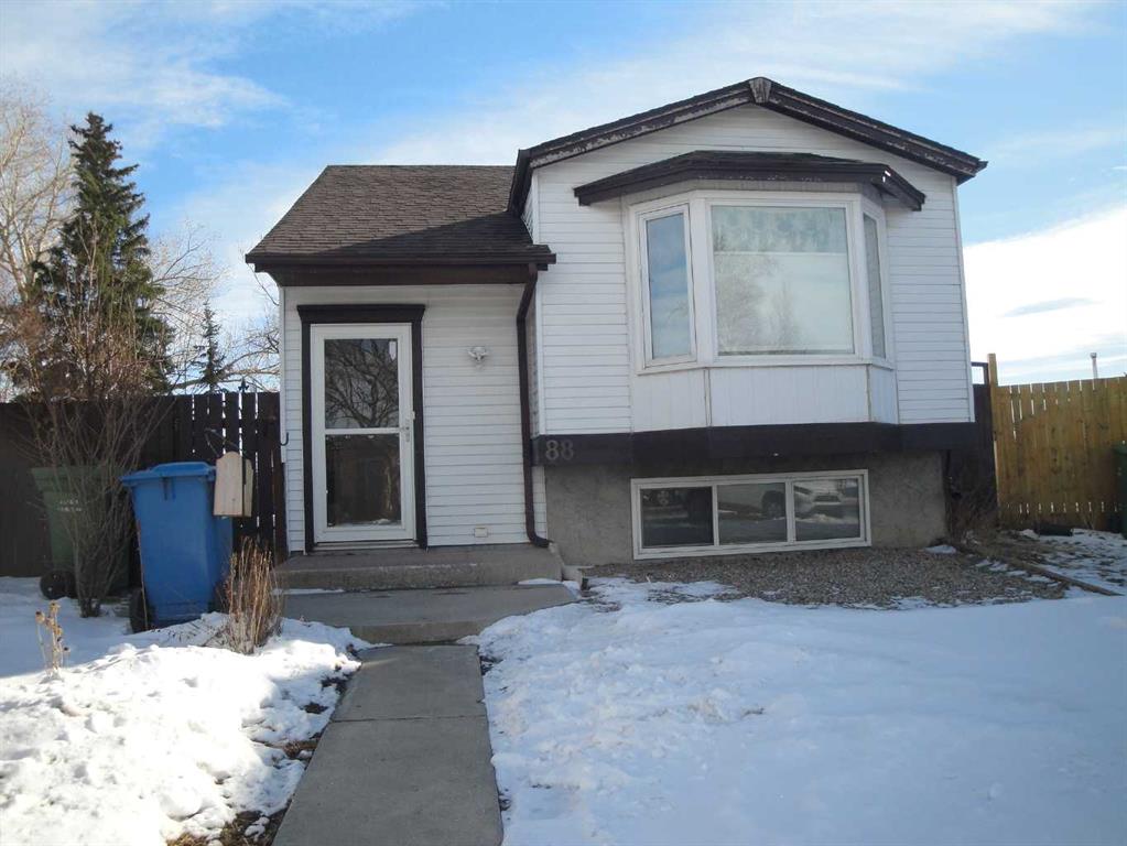 88 Abingdon Court NE, Calgary, Alberta, T2A 6S5