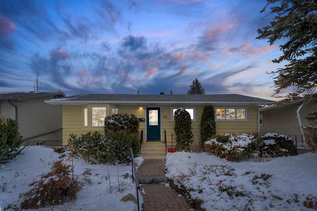 49 Kentish Drive SW, Calgary, Alberta, T2V 2L4