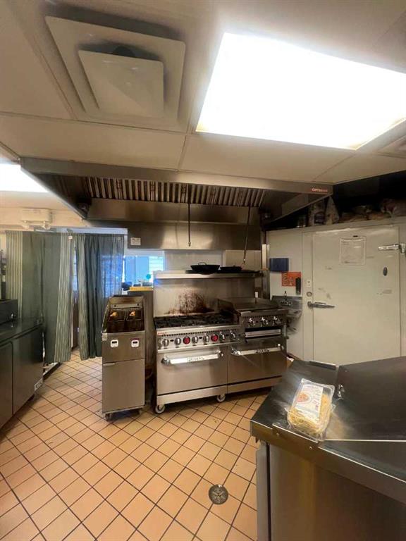 100 Anywhere, Calgary, Alberta, t2n 0a8