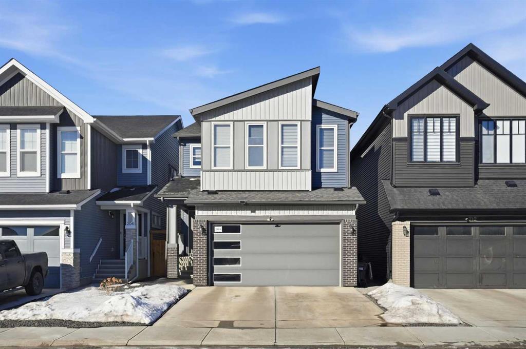 208 Creekstone Row SW, Calgary, Alberta, T2X 4Y5