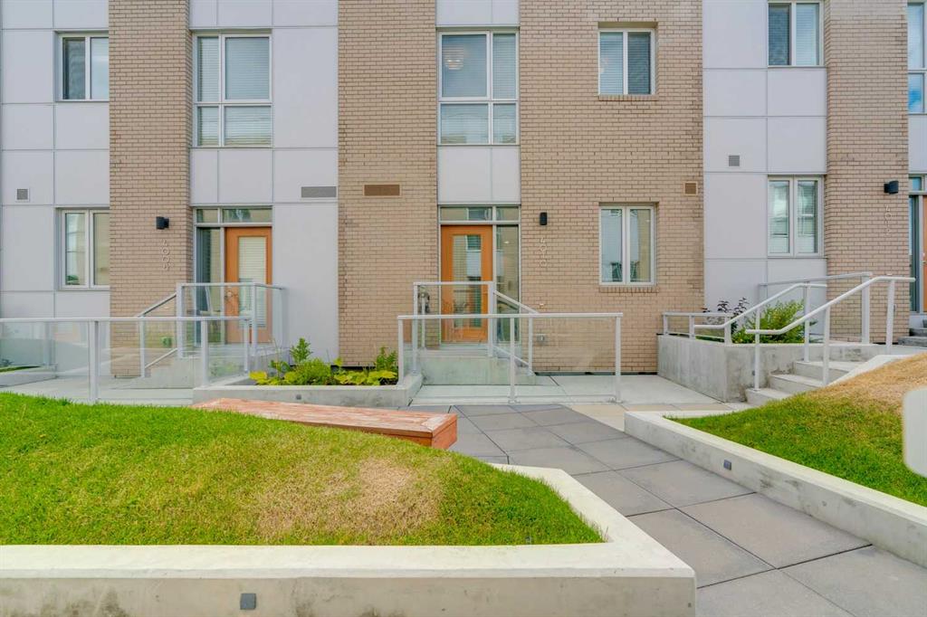 4010 Kovitz Lane NW, Calgary, Alberta, T3B 6A8