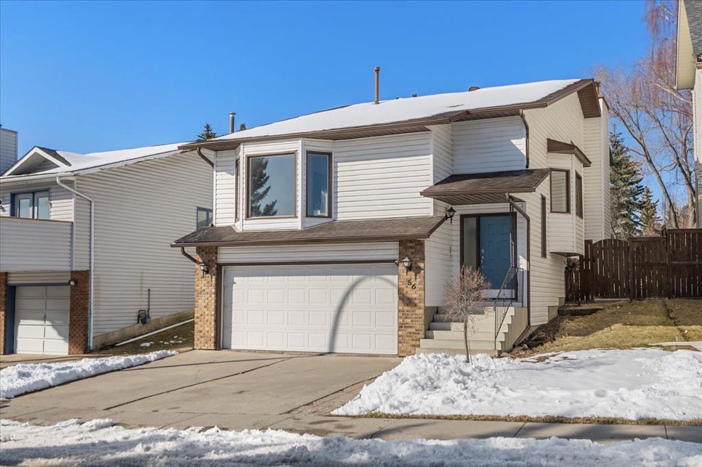 56 Hawkcliff Way NW, Calgary, Alberta, T3G 2R7