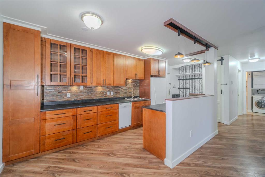 #3303 4001C 49 Street NW, Calgary, Alberta, T3A 2C9