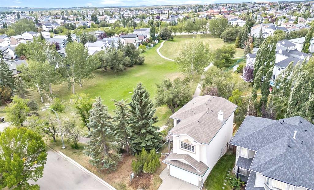 265 Somerside Park SW, Calgary, Alberta, T2Y 3G5