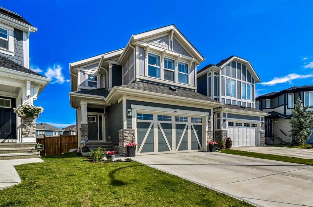 32 Magnolia Heath SE, Calgary, Alberta, T3M 2Z7