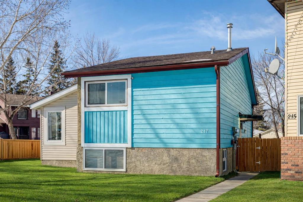 217 Aboyne Place NE, Calgary, Alberta, T2A 5Z2