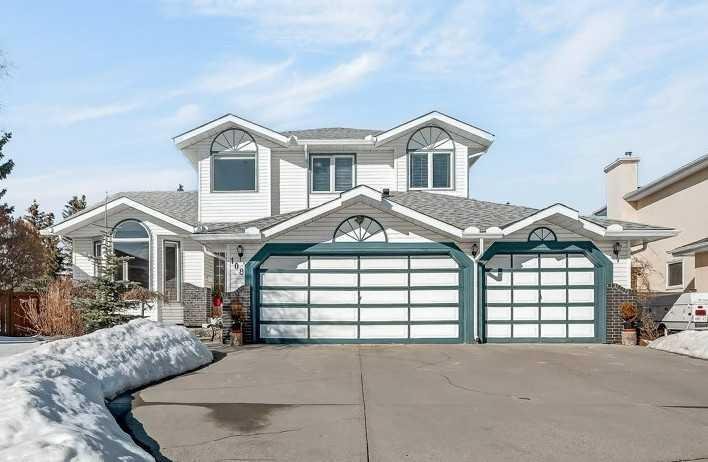 108 Hawkstone Close NW, Calgary, Alberta, T3G 3P3
