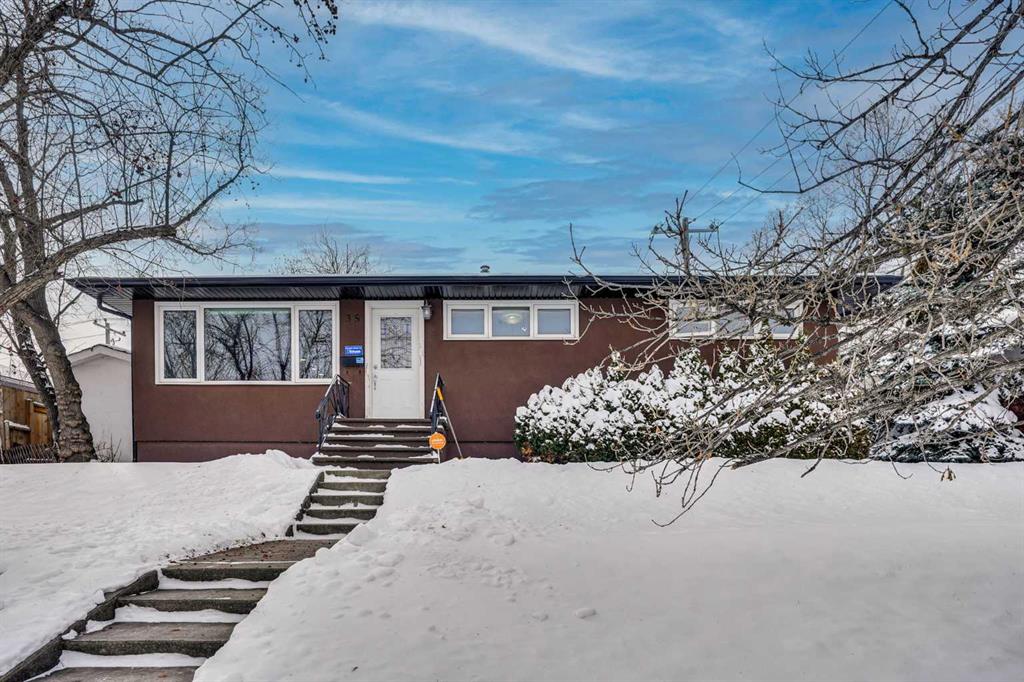 35 Meadowview Road SW, Calgary, Alberta, T2V 1W1