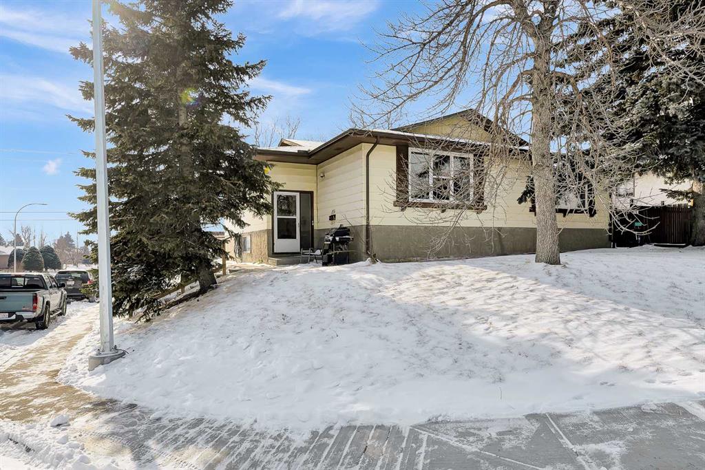 116 Huntwick Way NE, Calgary, Alberta, T2K 4H3