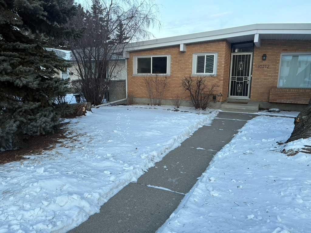 10212 7 Street SW, Calgary, Alberta, T2W 0G3