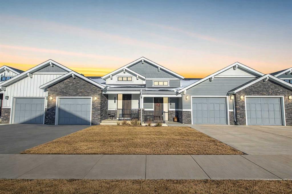 12572 Crestmont Boulevard SW, Calgary, Alberta, T3B6J5