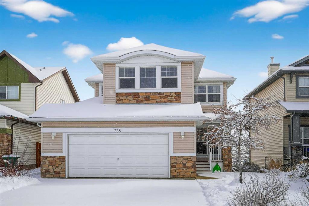 228 Westmount Crescent, Okotoks, Alberta, T1S 2J2
