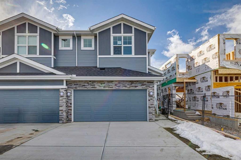28 Southborough Common, Cochrane, Alberta, T4C 3J7