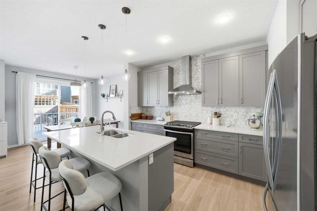 320 Sundown View, Cochrane, Alberta, T4C 2R2