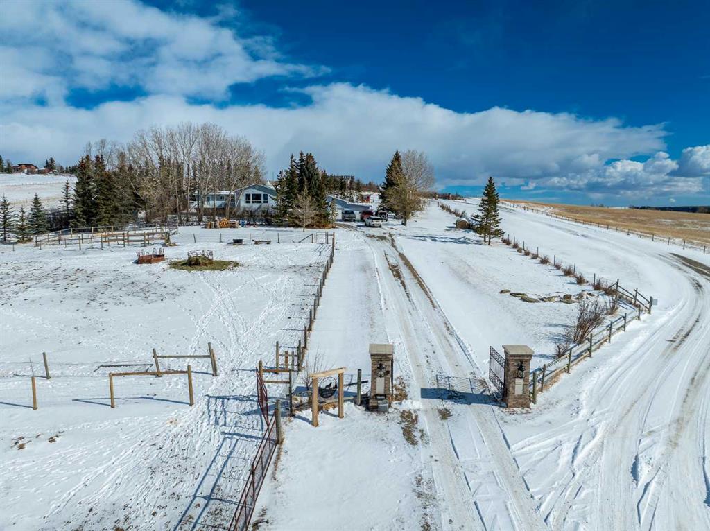 263042 Range Road 43, Rural Rocky View County, Alberta, T4C 2B1