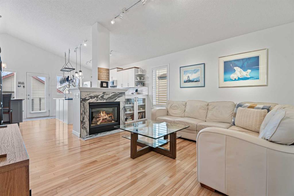 143 Prestwick Landing SE, Calgary, Alberta, T2Z 3S4