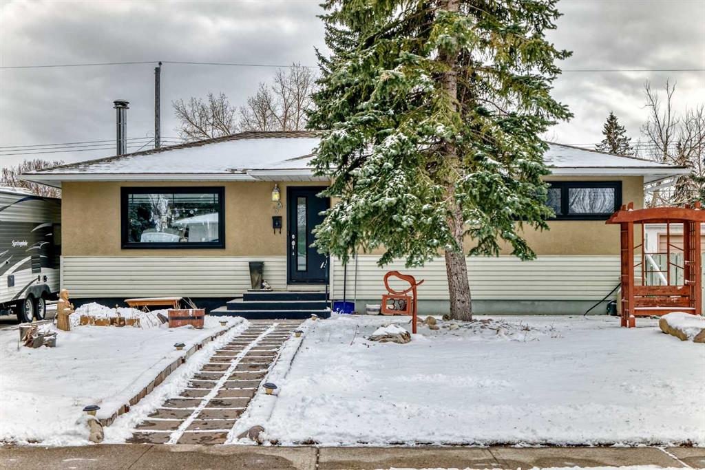 39 Winchester Crescent SW, Calgary, Alberta, T3C 2T9