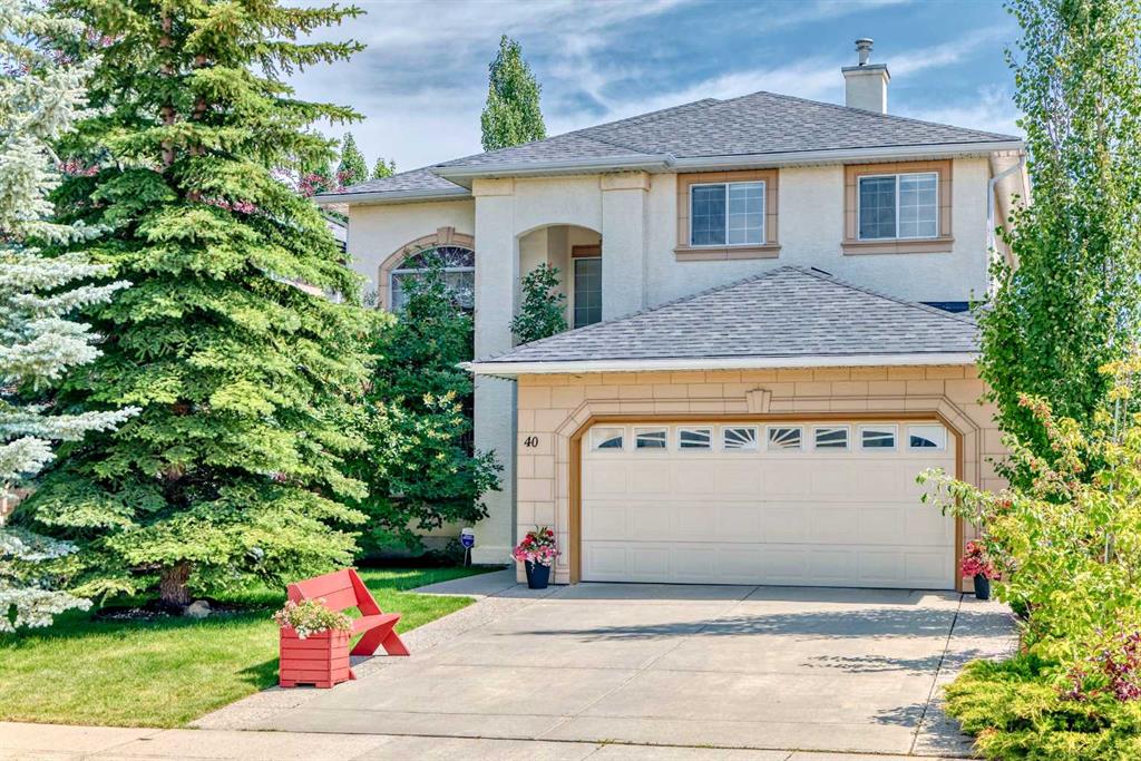 40 Royal Highland Court NW, Calgary, Alberta, T3G4Y2