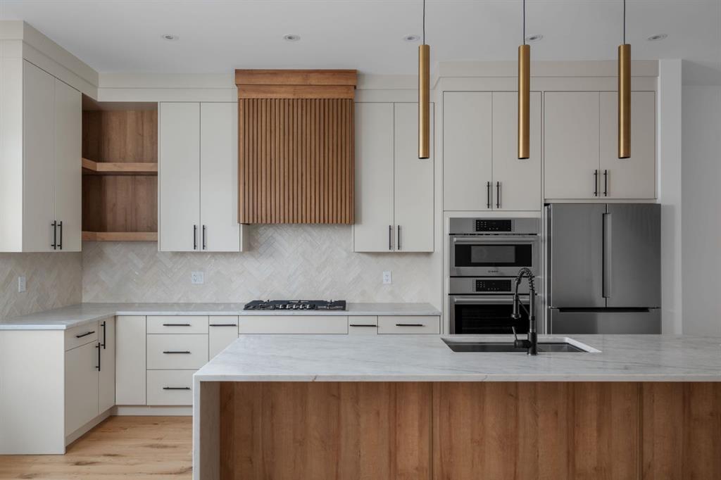 2229 36 Street SW, Calgary, Alberta, T3E 2Z3