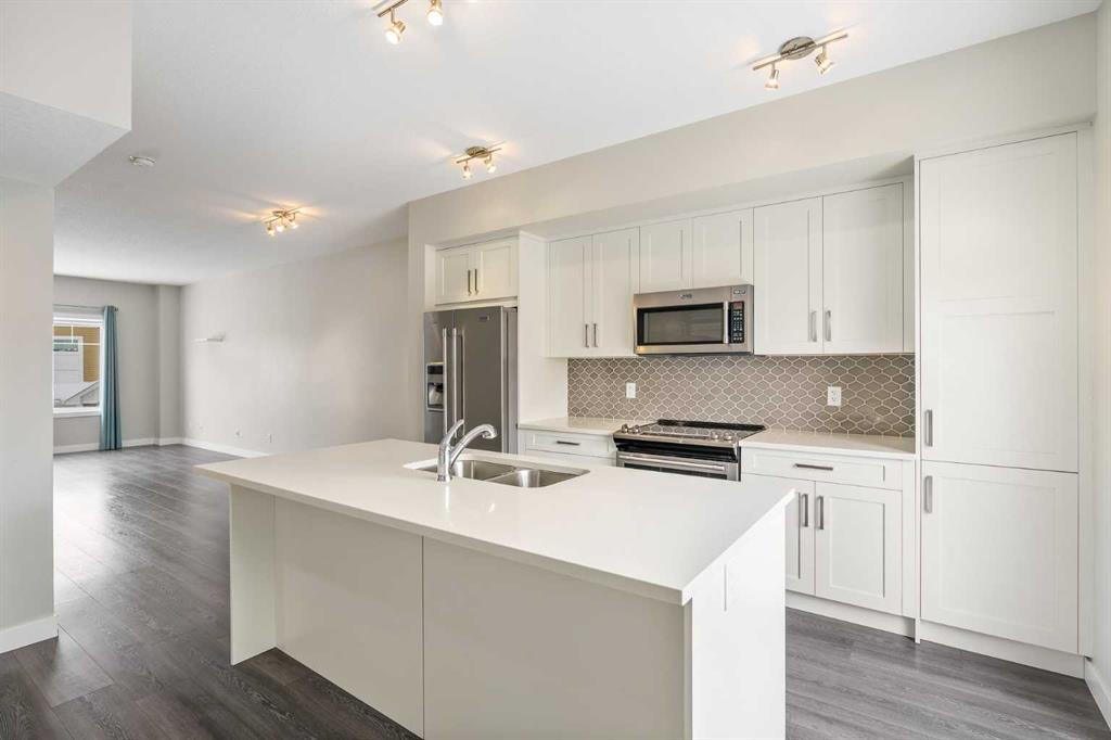 524 Canals Crossing SW, Airdrie, Alberta, T4B 4L3