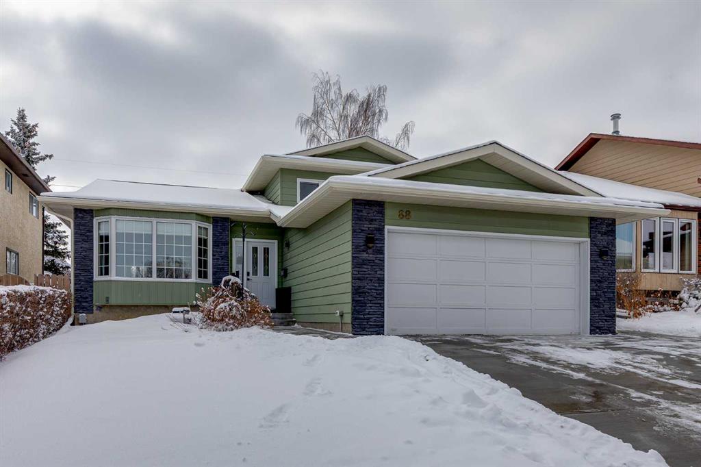 88 Bermondsey Way NW, Calgary, Alberta, T3K 1V4