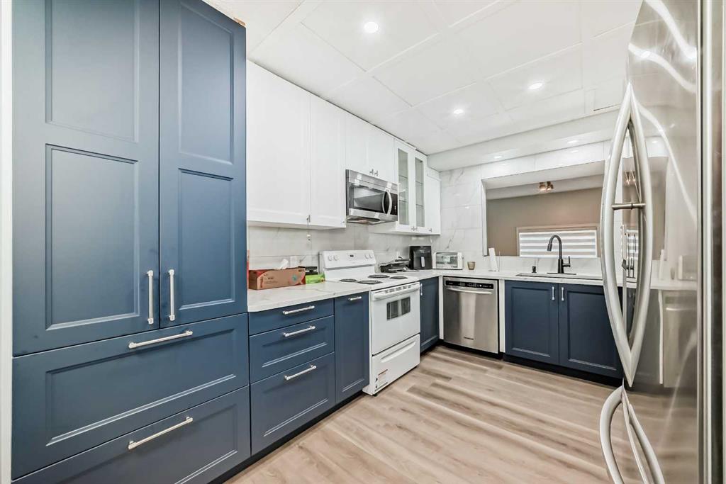 #2 7 Westland Road, Okotoks, Alberta, T1S 1Z1