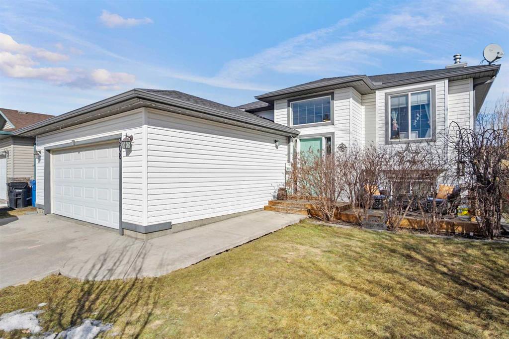 308 Carriage Lane Drive, Carstairs, Alberta, T0M0N0