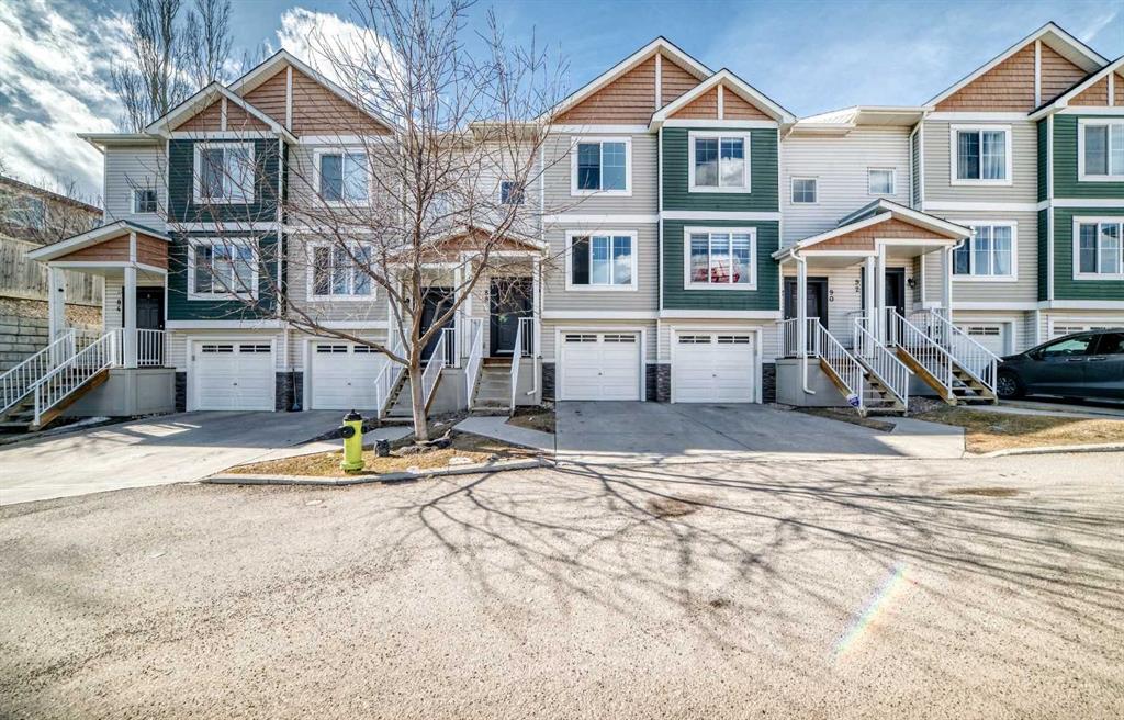 88 Pantego Lane NW, Calgary, Alberta, T3K 0T1