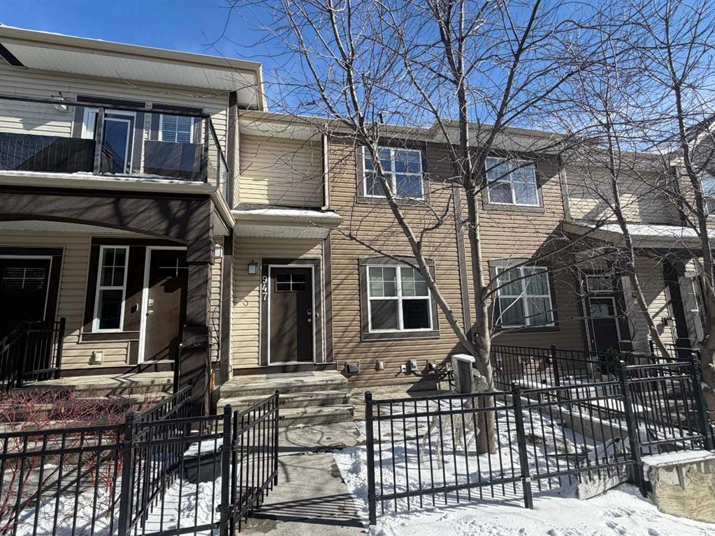 947 Mckenzie Towne Manor SE, Calgary, Alberta, T2Z 1E1