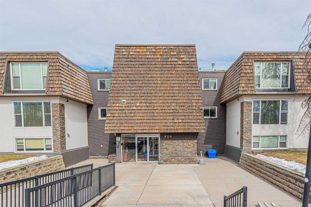 #111 920 68 Avenue SW, Calgary, Alberta, T2V 0N6