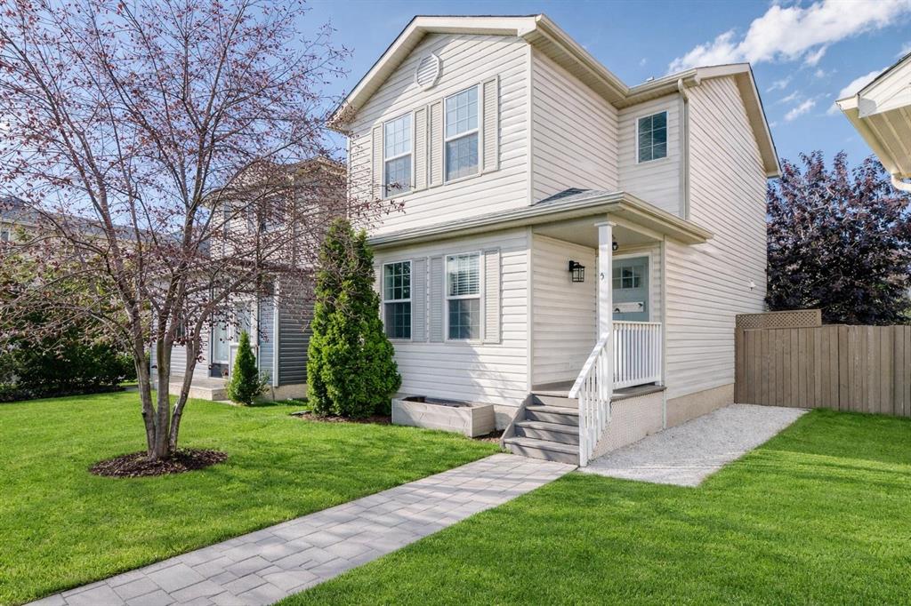 57 Martinvalley Way NE, Calgary, Alberta, T3J 4A2