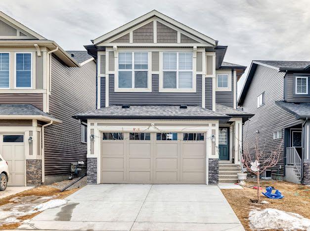 198 Lucas Heights NW, Calgary, Alberta, T3P1X4