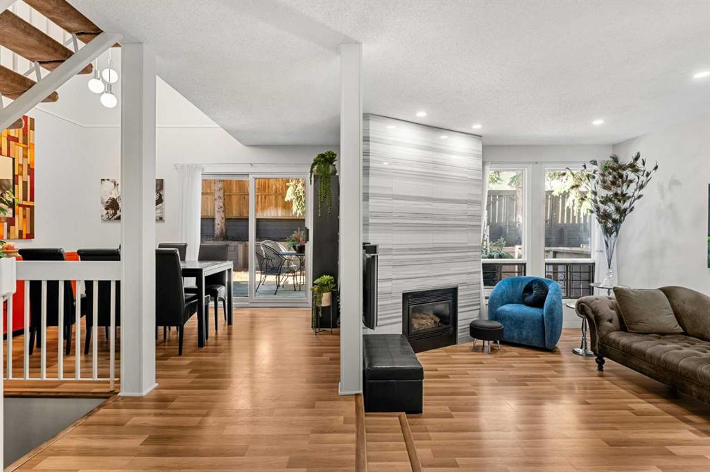 #13 10457 19 Street SW, Calgary, Alberta, T2W 3E6