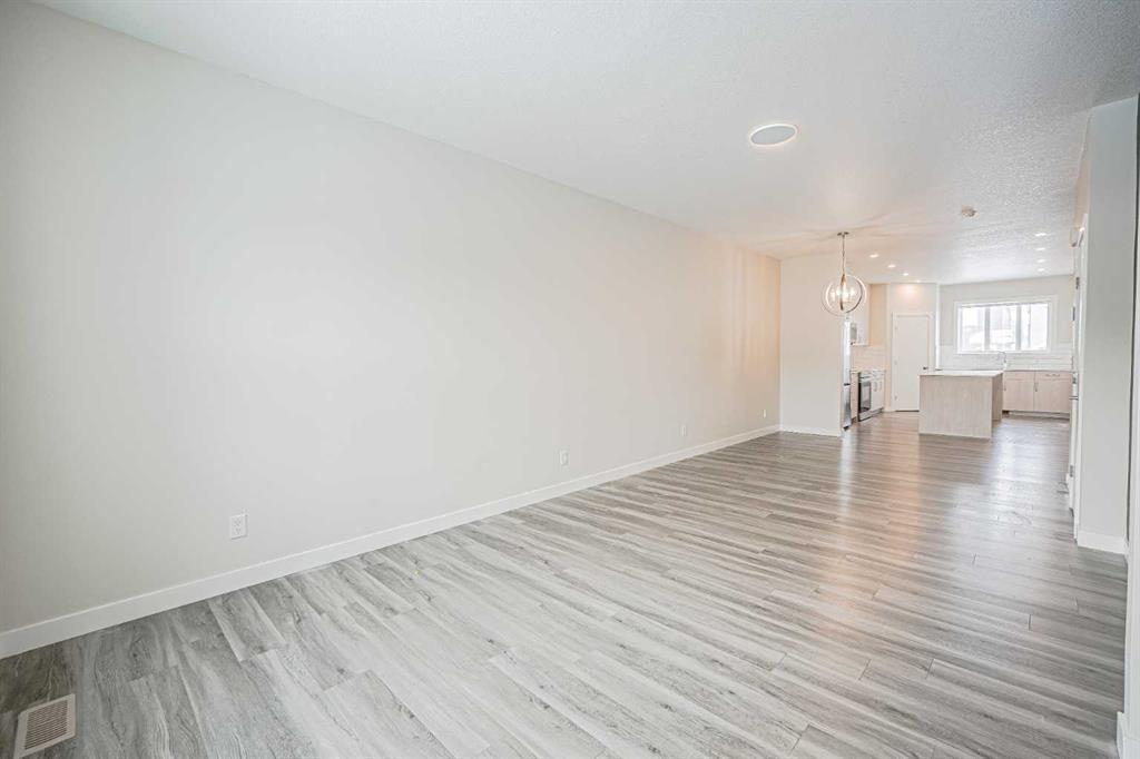 179 Homestead Park NE, Calgary, Alberta, T3J 2K6