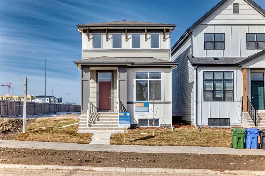 11 Magnolia Street SE, Calgary, Alberta, T3M 4C8