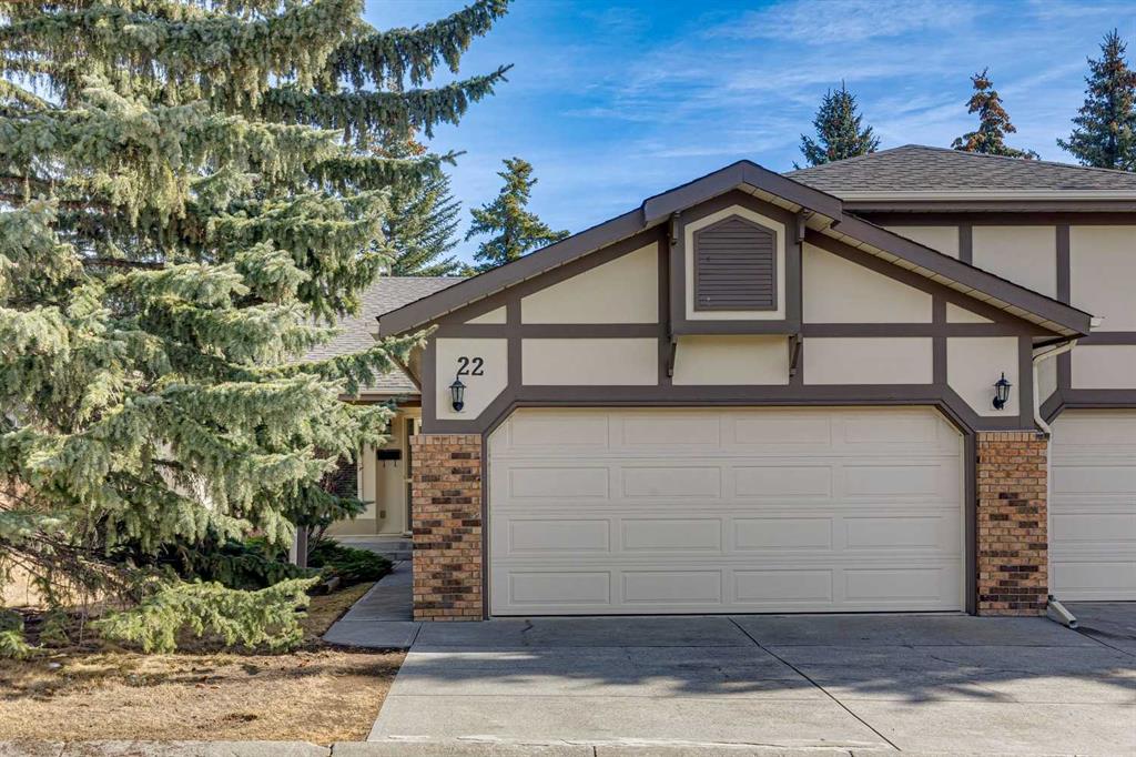 22 Confederation Villas NW, Calgary, Alberta, T2L 2K9