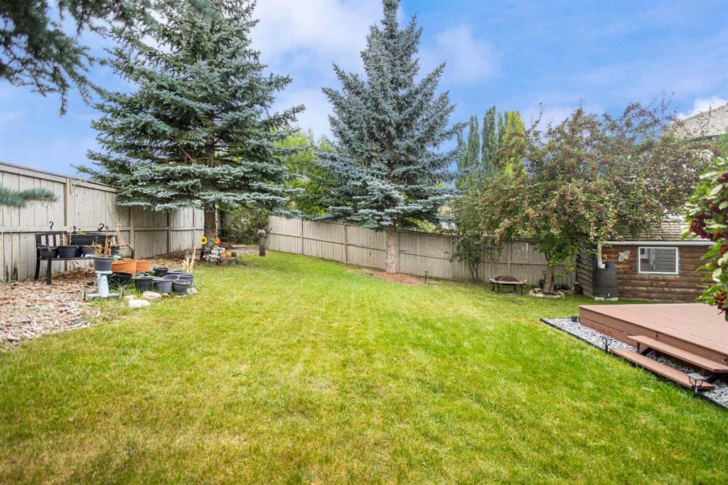 331 Springbank Place SW, Calgary, Alberta, T3H 3S4