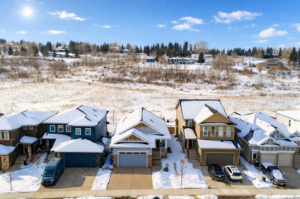60 Crestbrook View SW, Calgary, Alberta, T3L 6G7