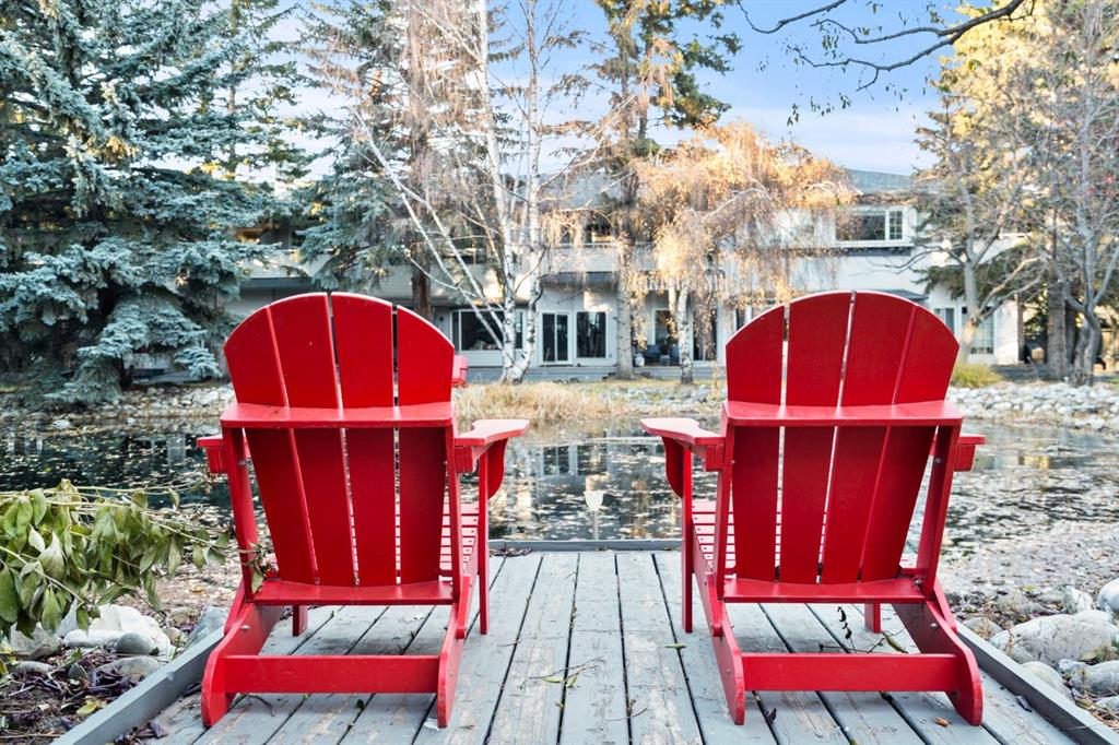 #239 4037 42 Street NW, Calgary, Alberta, T3A 2M9