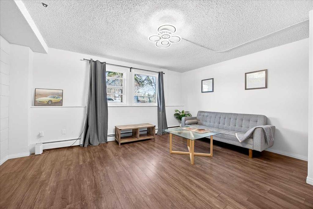 #101 2111 14 Street, Calgary, Alberta, T2B3M3