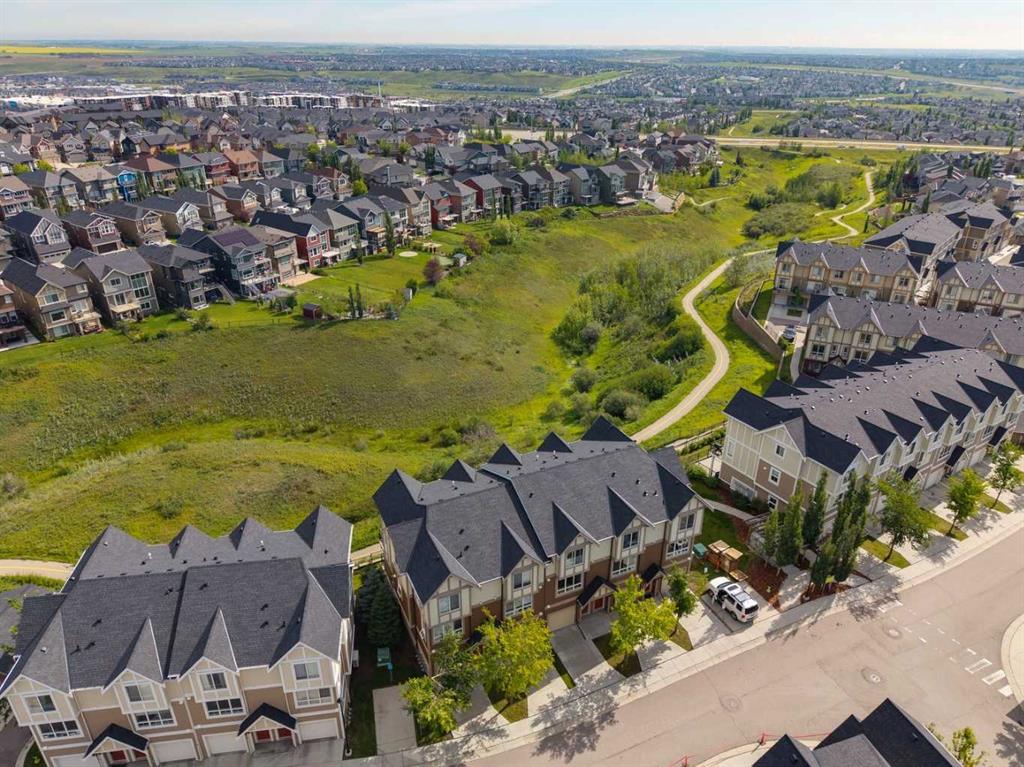 61 Sherwood Lane NW, Calgary, Alberta, T3R0V3