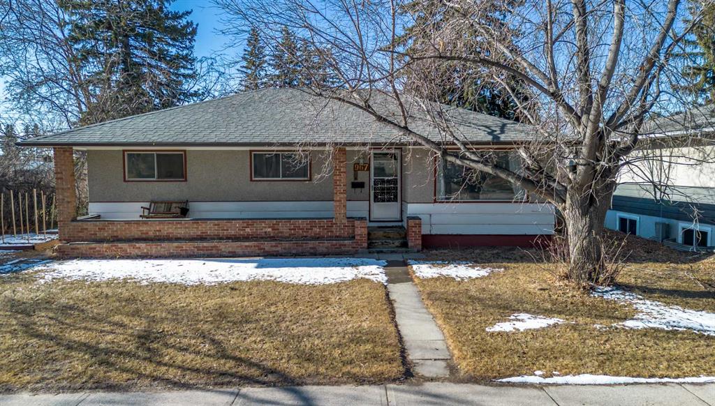 967 Northmount Drive NW, Calgary, Alberta, T2L 0B1