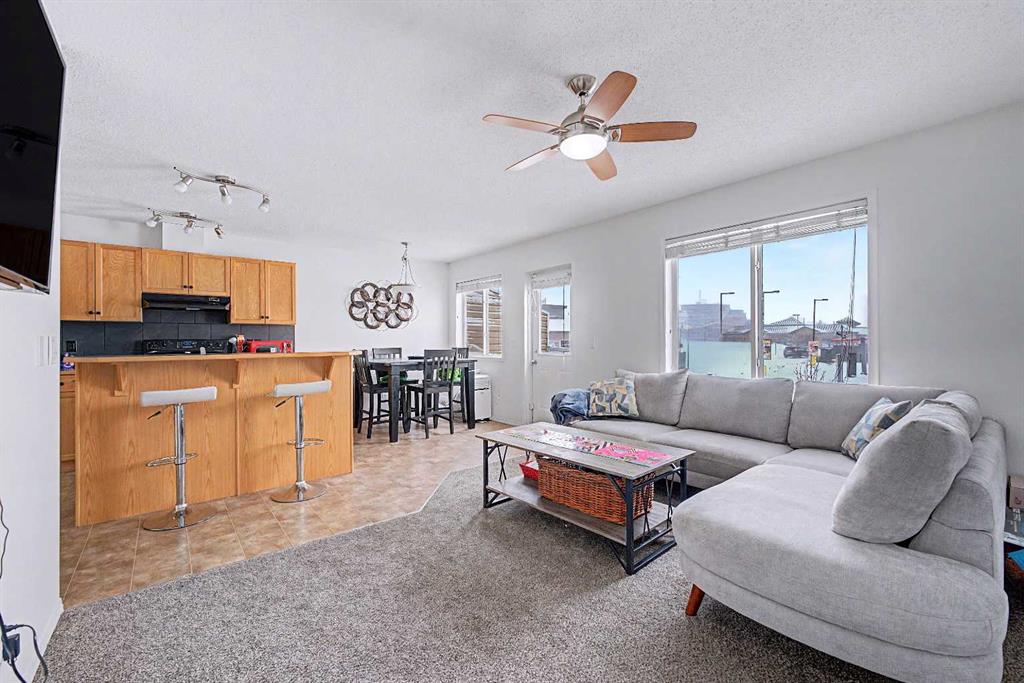 #102 800 Yankee Valley Boulevard SE, Airdrie, Alberta, T4A 2L1